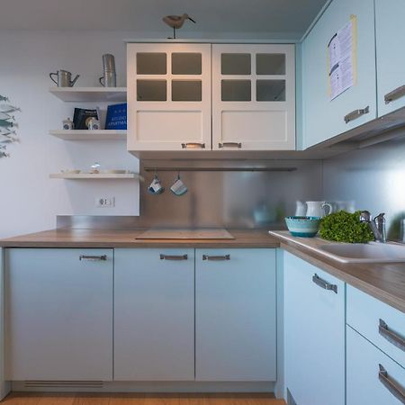 Blue Sea View Apartment Ровин Екстериор снимка