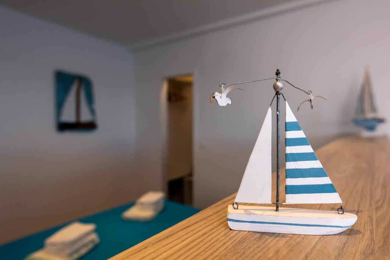 Blue Sea View Apartment Ровин Екстериор снимка